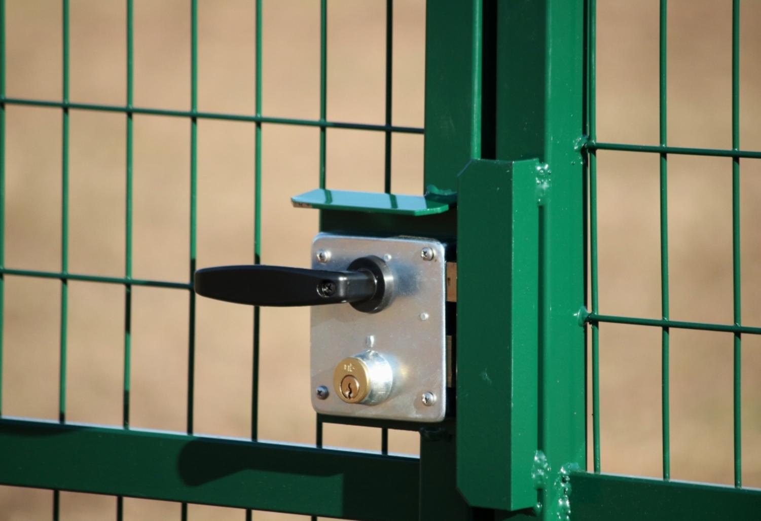 Comment installer un portail à deux battants