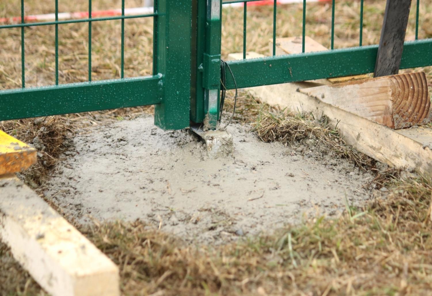 Comment installer un portail à deux battants