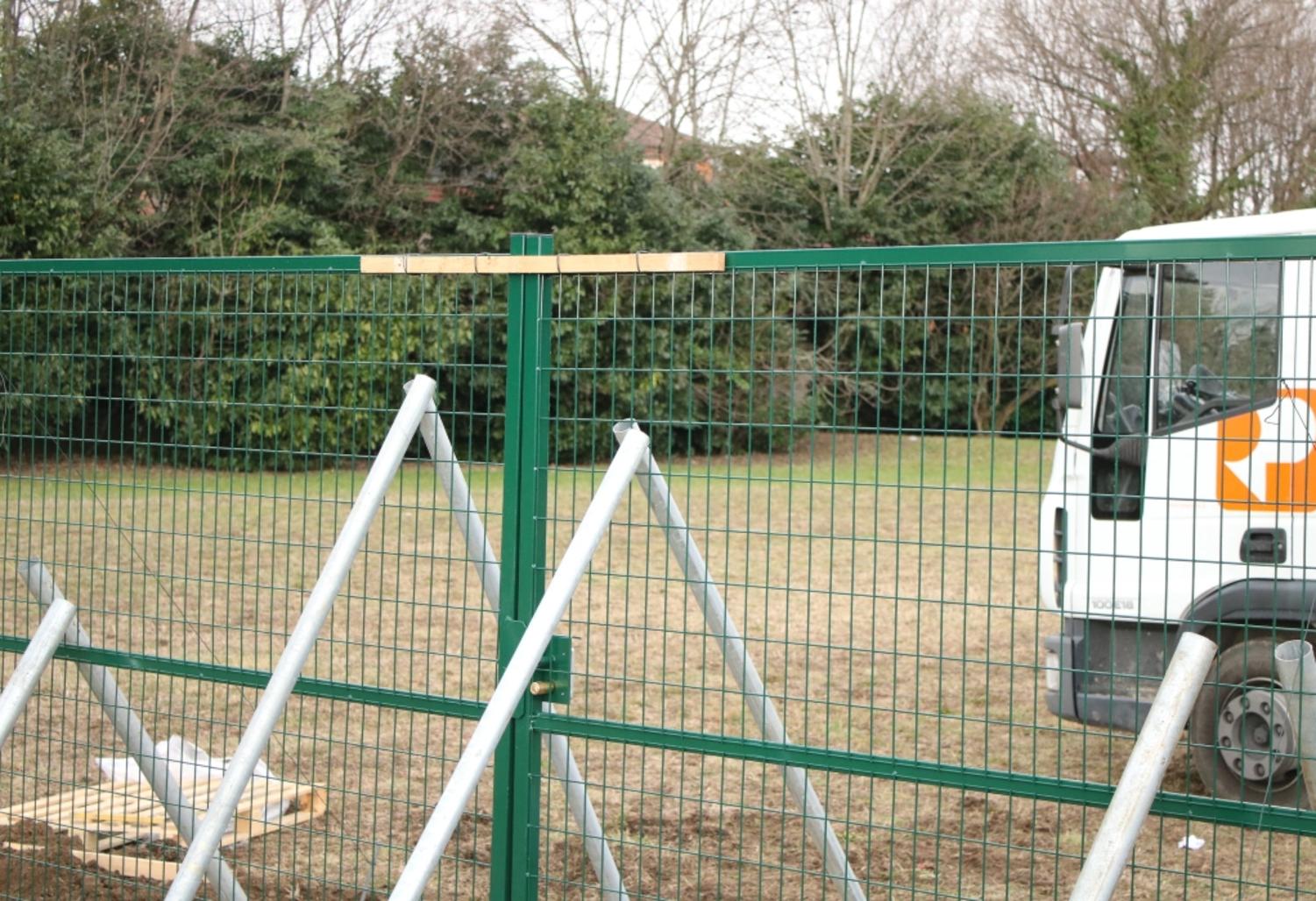 Comment installer un portail à deux battants