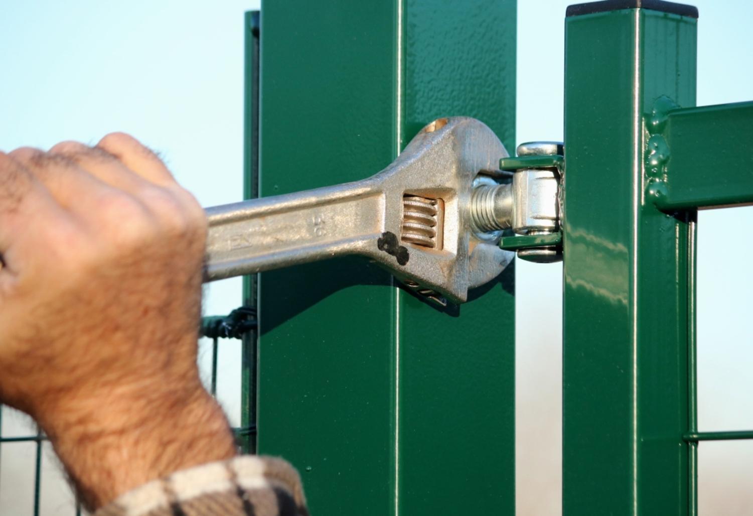 Comment installer un portail à deux battants