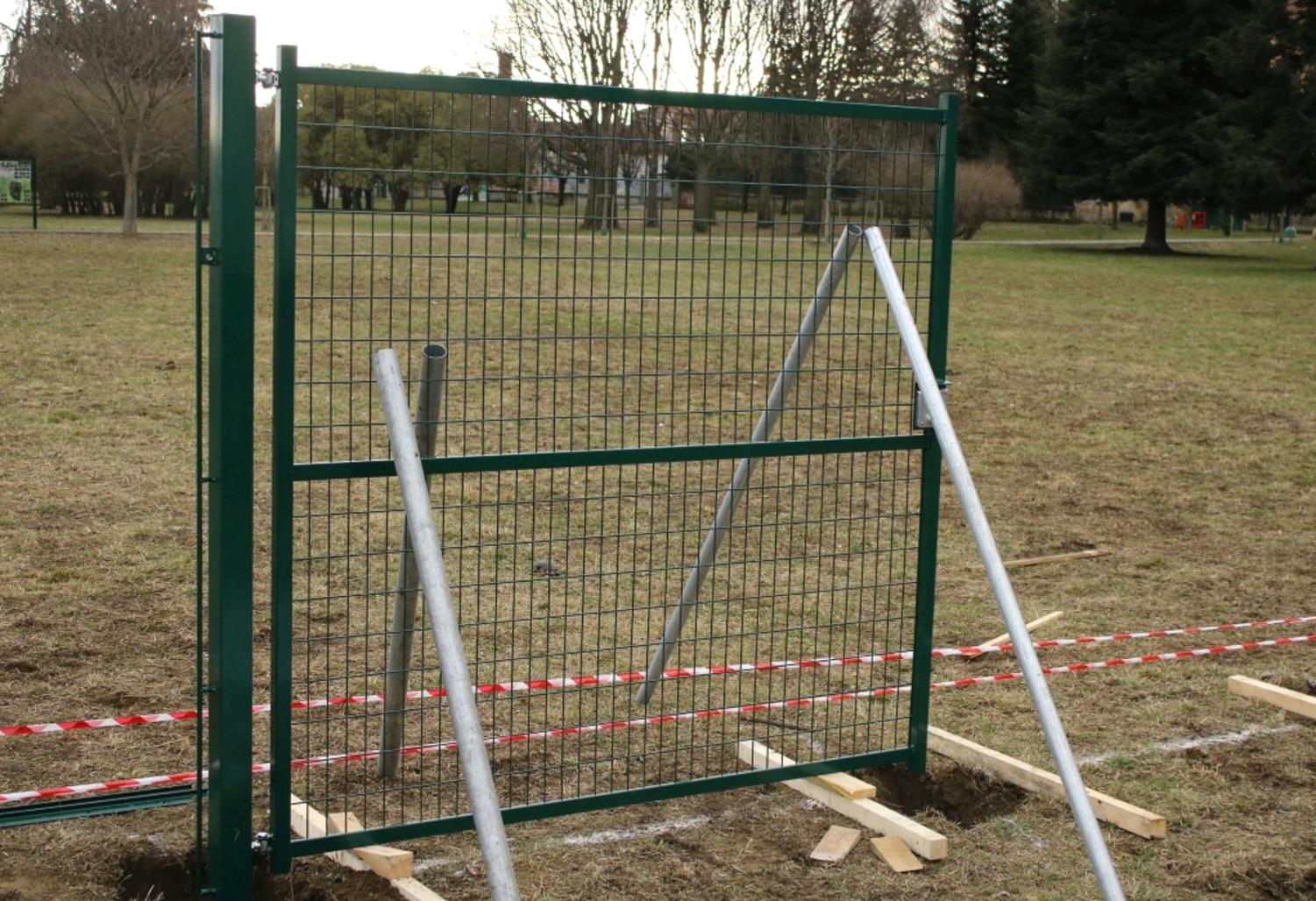 Comment installer un portail à deux battants