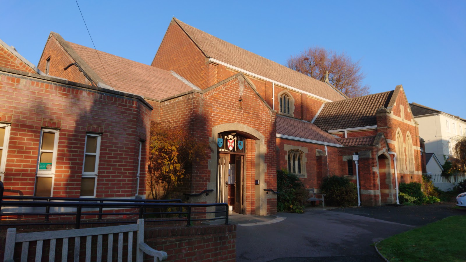 ᐅ Parish Church of St Luke Sevenoaks in Sevenoaks (Kent TN13 1XT