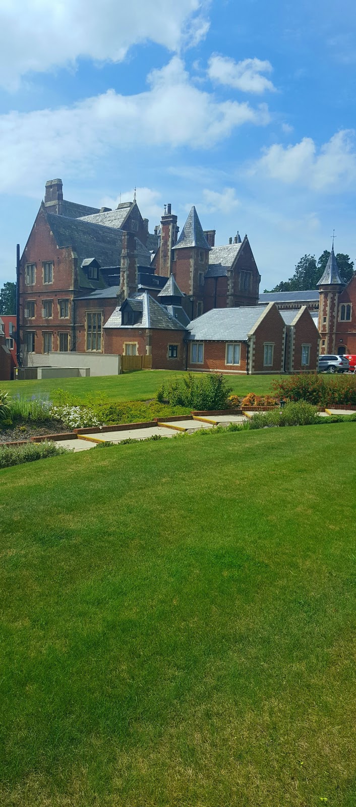 ᐅ Holy Cross Priory Care Home in Heathfield (East Sussex TN21 0DZ