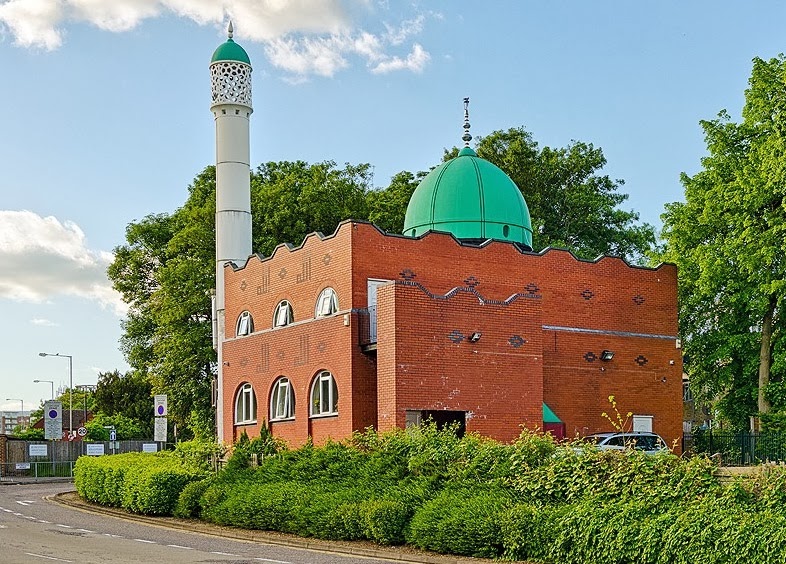 ᐅ Watford Jamia Mosque in Watford (Hertfordshire WD18 0GJ) • Address
