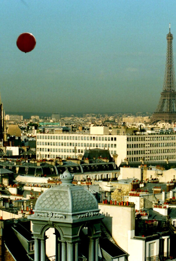 Flight of the red balloon 01