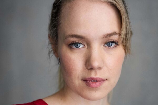Aurora Nossen headshot