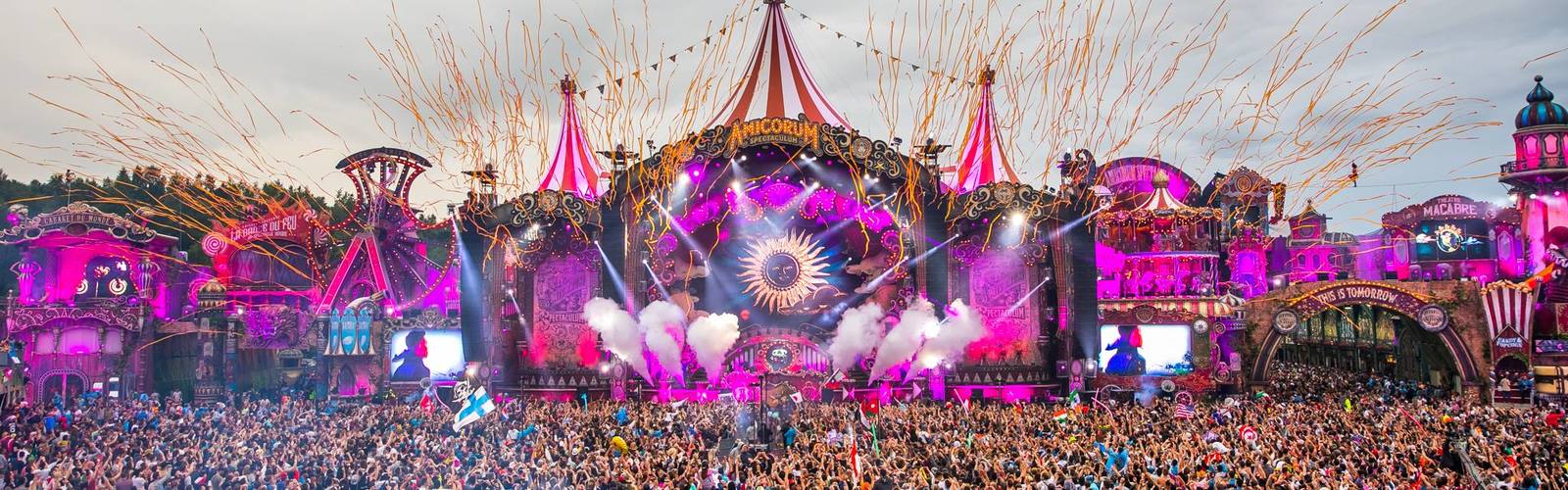 Couldn't make it to Tomorrowland? Watch the live stream!