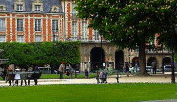 Place des Vosges Place des Vosges, arrondissement paris, paris arrondissement, arrondissements paris