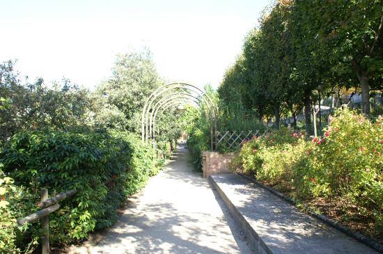 Jardin de l’Arsenal Jardin de l’Arsenal, arrondissement paris, paris arrondissement, arrondissements paris