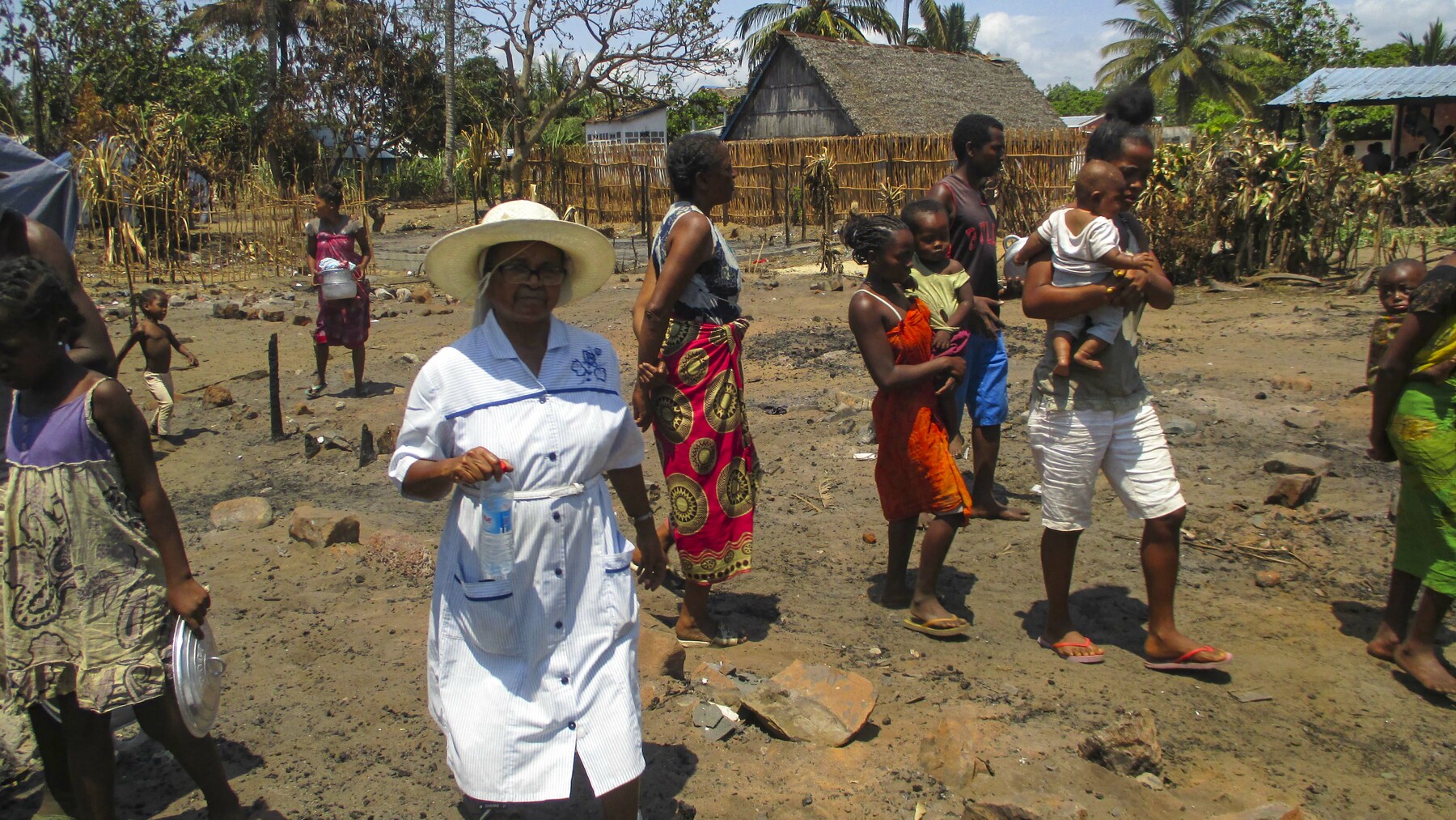 Du côté de chez soi : Se reloger après un incendie à Madagascar