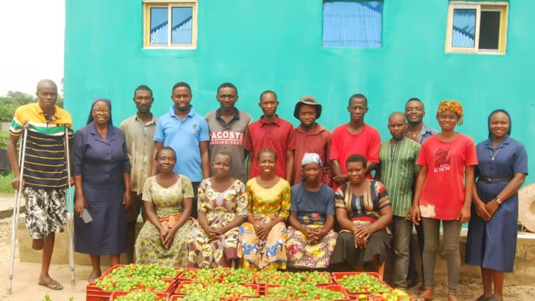 The round of pigs : A breeding programme to restore dignity