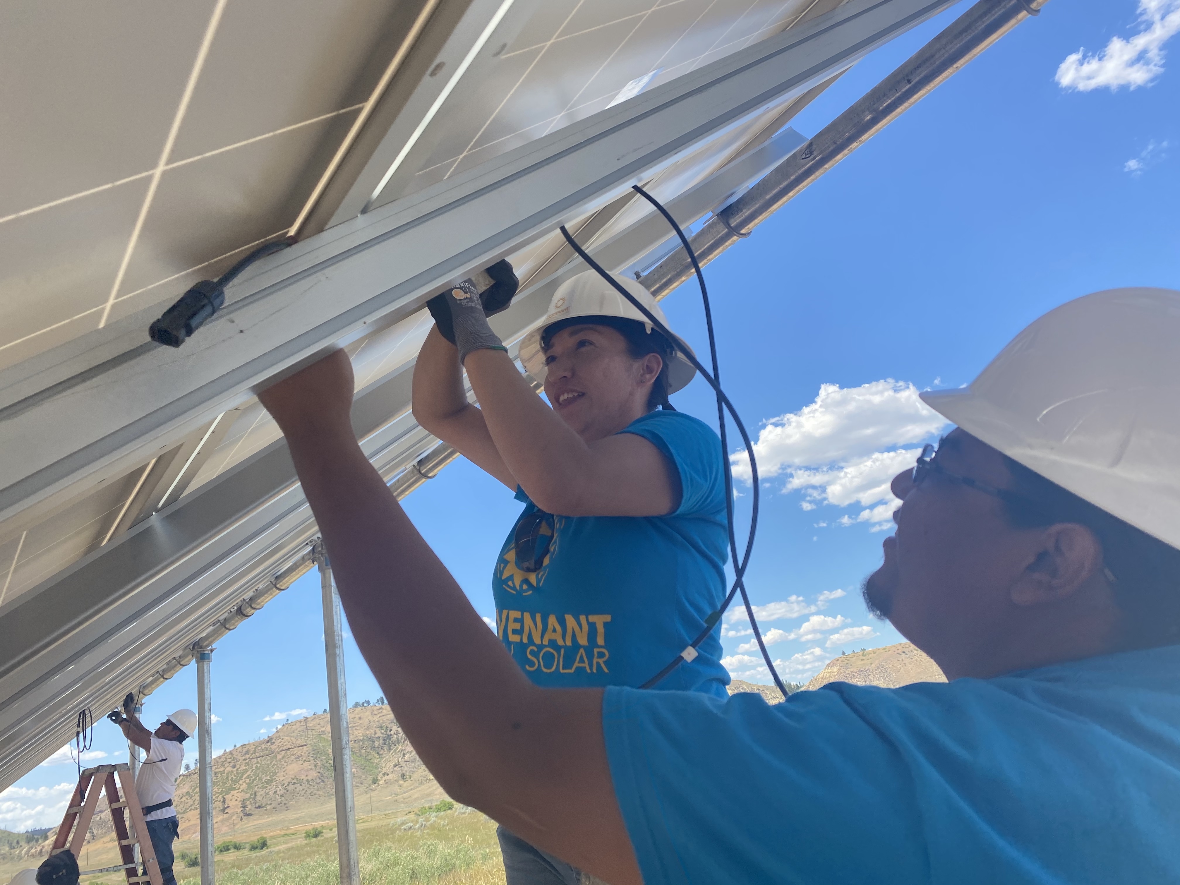 مسار الطاقة الشمسية للخروج من الفقر للأمريكيين الأصليين