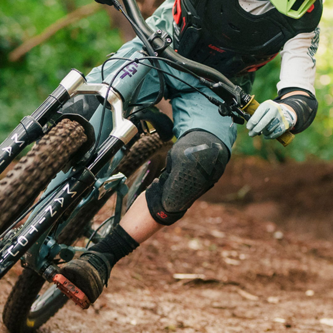 Knee Guard 3DF 5.0 Evo Jr V26 black – Bild 4