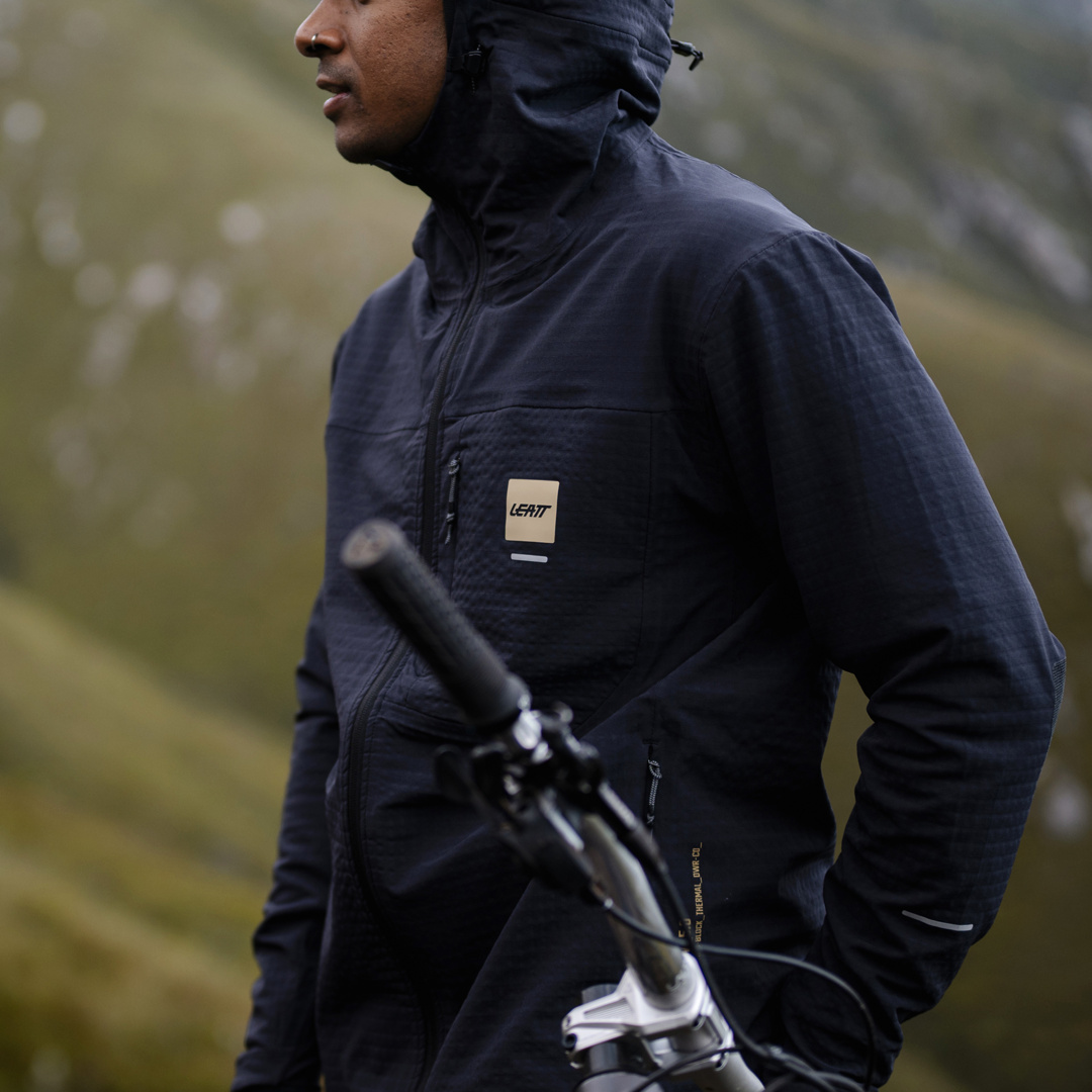 MTB ThermaFlow 5.0 Jacket W black – Bild 4