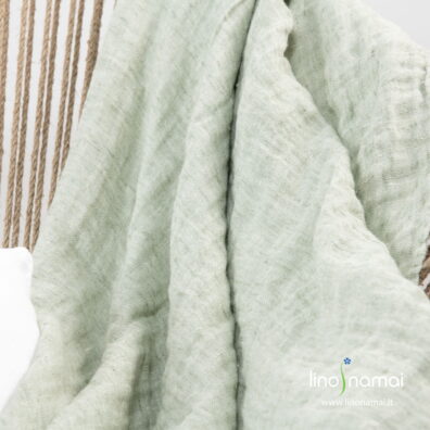 Minkštas, švelnus skalbto lino pledas su kutais