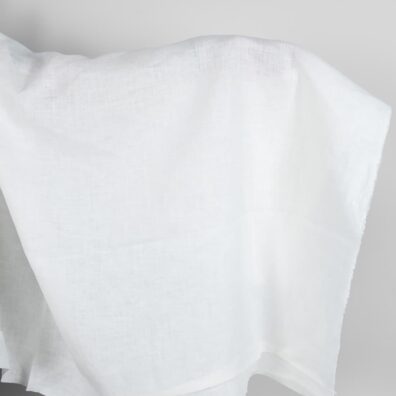 Pieno baltumo tankus lino audinys