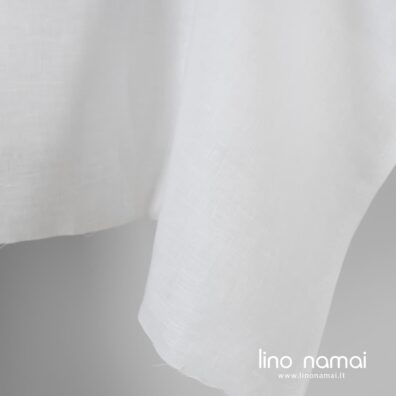 Lino audinys ryškiai baltos spalvos