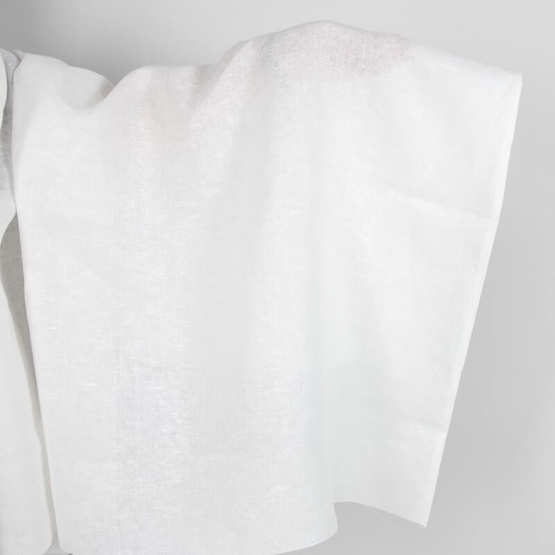 Pieno baltumo skylėto rašto lininis audinys