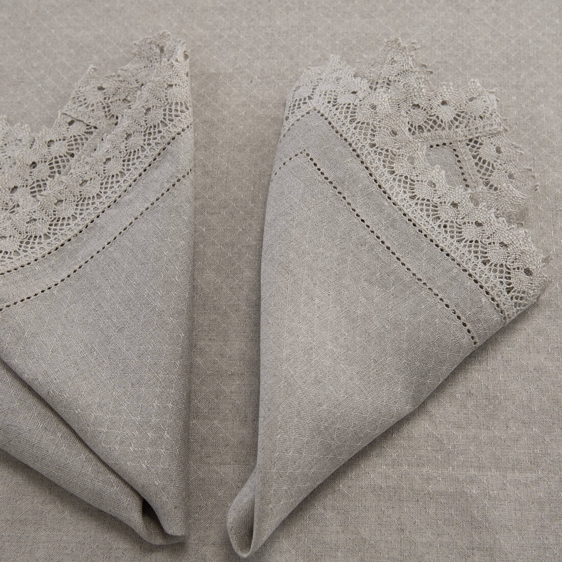 NORA pilka servetėlė