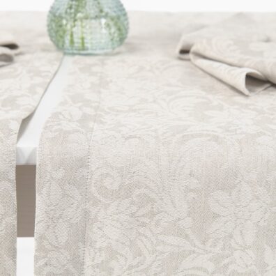 FLORA šviesiai pilkas lino-medvilnės žakardinis takelis