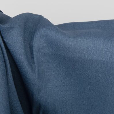 Lininis audinys mėlynos džinso spalvos drabužiams ir namų tekstilei