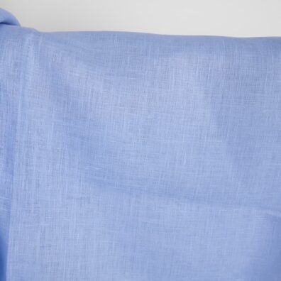 Žydros spalvos lininis audinys tinka drabužiams ir namų tekstilei siūti