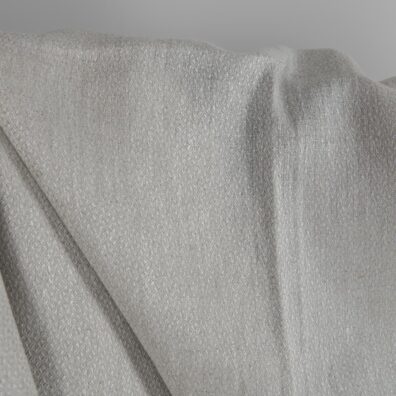 Lininis audinys su smulkiais rombais išaustas iš baltų ir natūralios pilkos spalvos verpalų