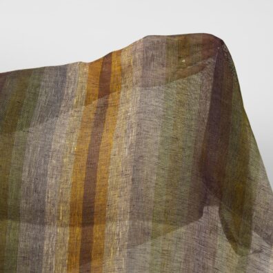 Violetinių, rudų, gelsvų, žalsvų ir melsvų atspalvių dryžuotas lininis audinys