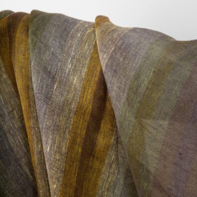 Permatomas lengvas retas dryžuotas lininis audinys