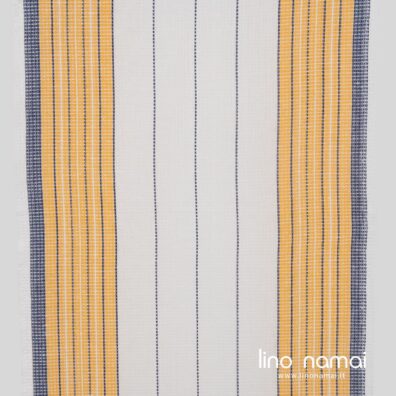 Rankšluostinis ryškiai baltas dryžuotas audinys