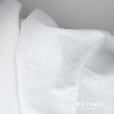 Gelsvai baltas puslininis audinys