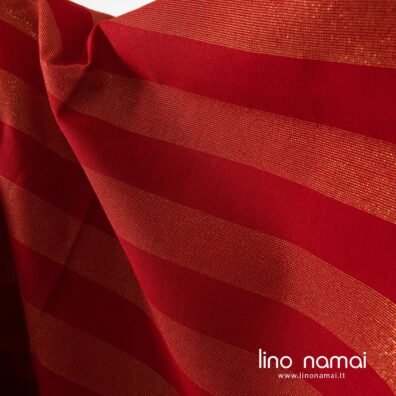 Raudonas blizgus puslininis audinys drabužiams ir namų tekstilei siūti