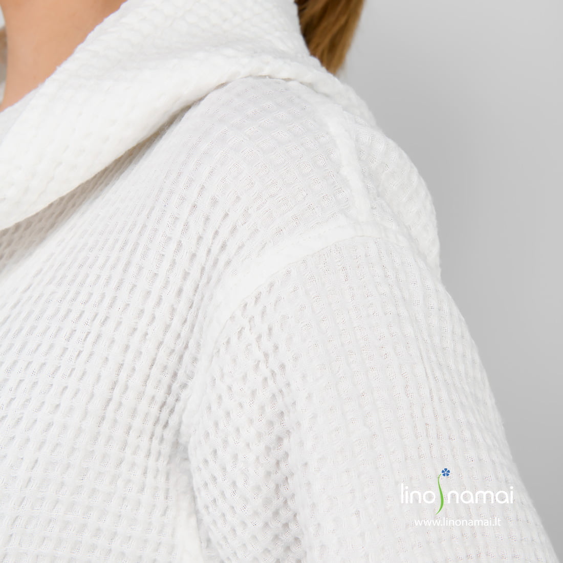 „Vaflinis“ lino-medvilnės audinio chalatams moterims