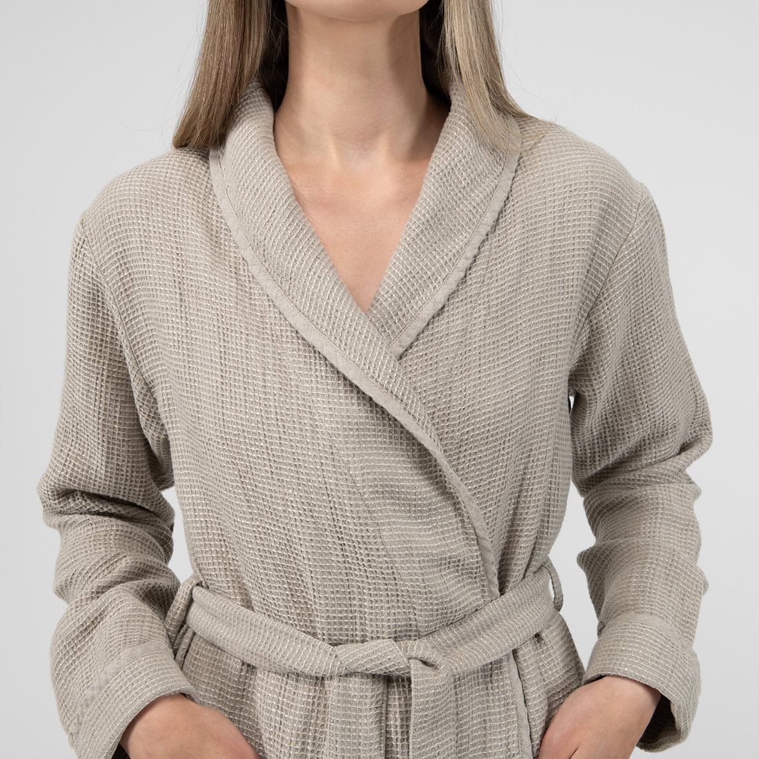 PIKE moteriškas pilkas lino-medvilnės chalatas su šaline apykakle