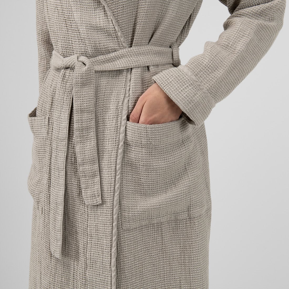 PIKE moteriškas pilkas lino-medvilnės chalatas su kišenėmis, surišamas plačiu diržu