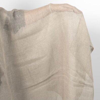 Permatomas pilkos spalvos lininis audinys