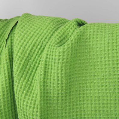 Šviesiai žalias „vaflinis“ lino - medvilnės audinys, skalbtas minkštas švelnus