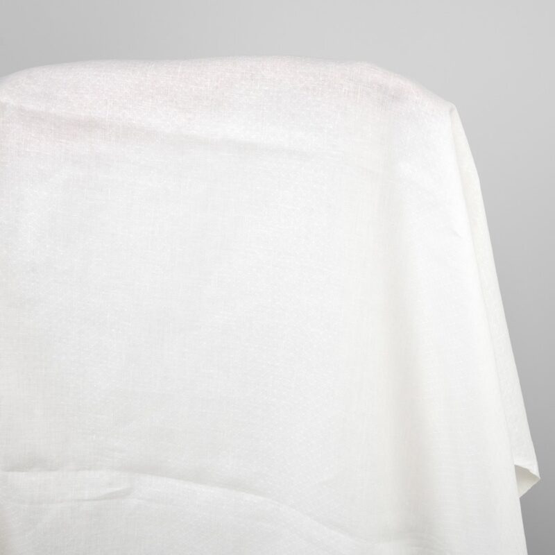 Pieno baltumo ra&scaron;tuotas lininis audinys