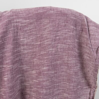 Violetinis lino - medvilnės audinys su baltais dryžiukais, skalbtas