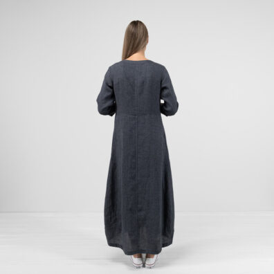 Lininė pilka suknelė laisvo, į apačią platėjančio silueto