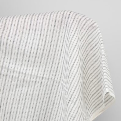 Pieno baltumo lino audinys pilkais dryžiais