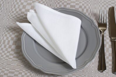 METIS Ryškiai balta servetėlė