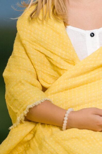 Geltonas dvipusis baltai taškuotas lininis pledukas vaikams