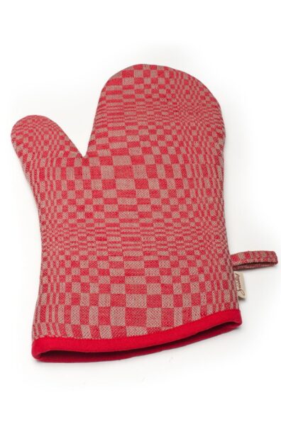 Raudona languota virtuvės pirštinė