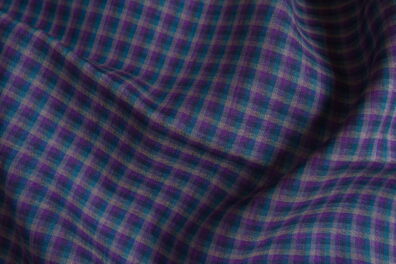 Lininis audinys violetiniais langeliais