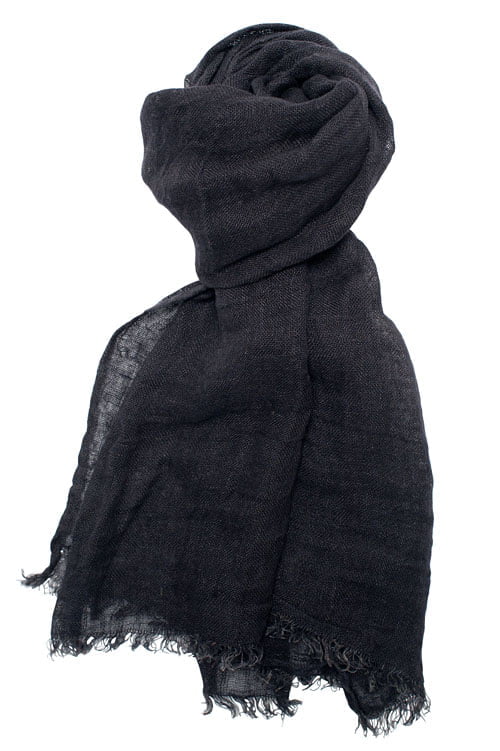 Juodas lininis &scaron;alikas