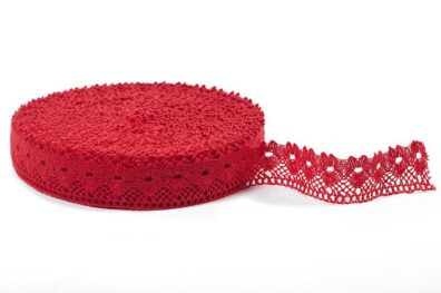 Raudonas lininis nėrinys Nr. 9