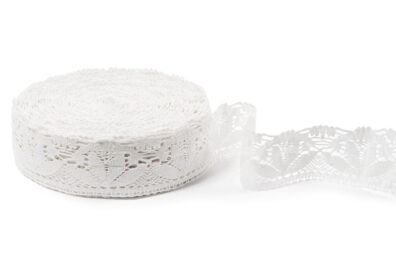 Baltas lininis nėrinys Nr. 44