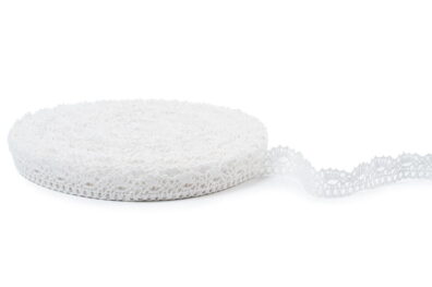 Ryškiai baltas lininis nėrinys Nr. 38