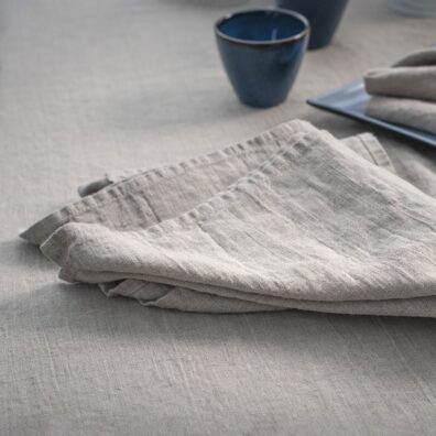 GAMMA natūralios lino spalvos servetėlė iš minkšto, švelnaus, specialiai skalbto audinio